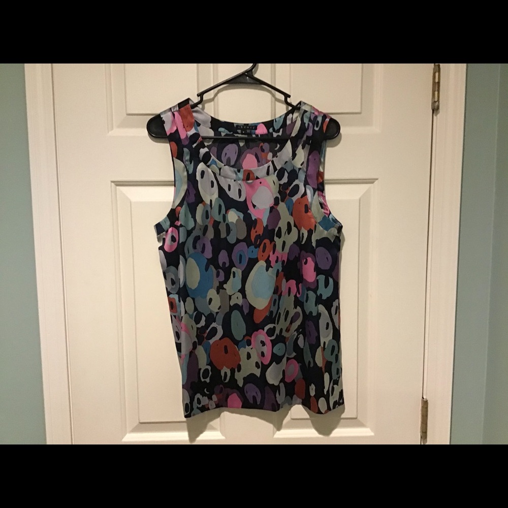 Theory Patterned Sleeveless Silk Blouse